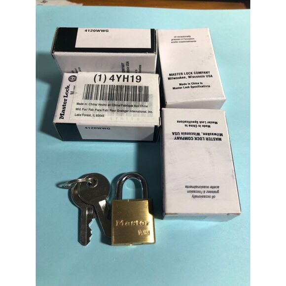 LOT OF 4 Master Lock Brass VLine Mini Padlock w/ Keys 4YH24 / 4140 NEW - Picture 2 of 5